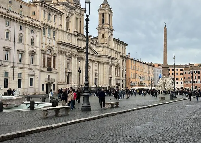 Piazza Navona Balcony Caden Suite